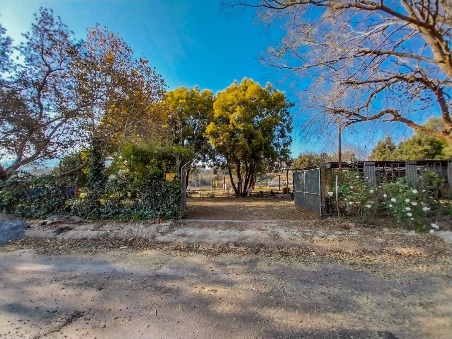 To Let commercial Property for Rent in Broederstroom North West